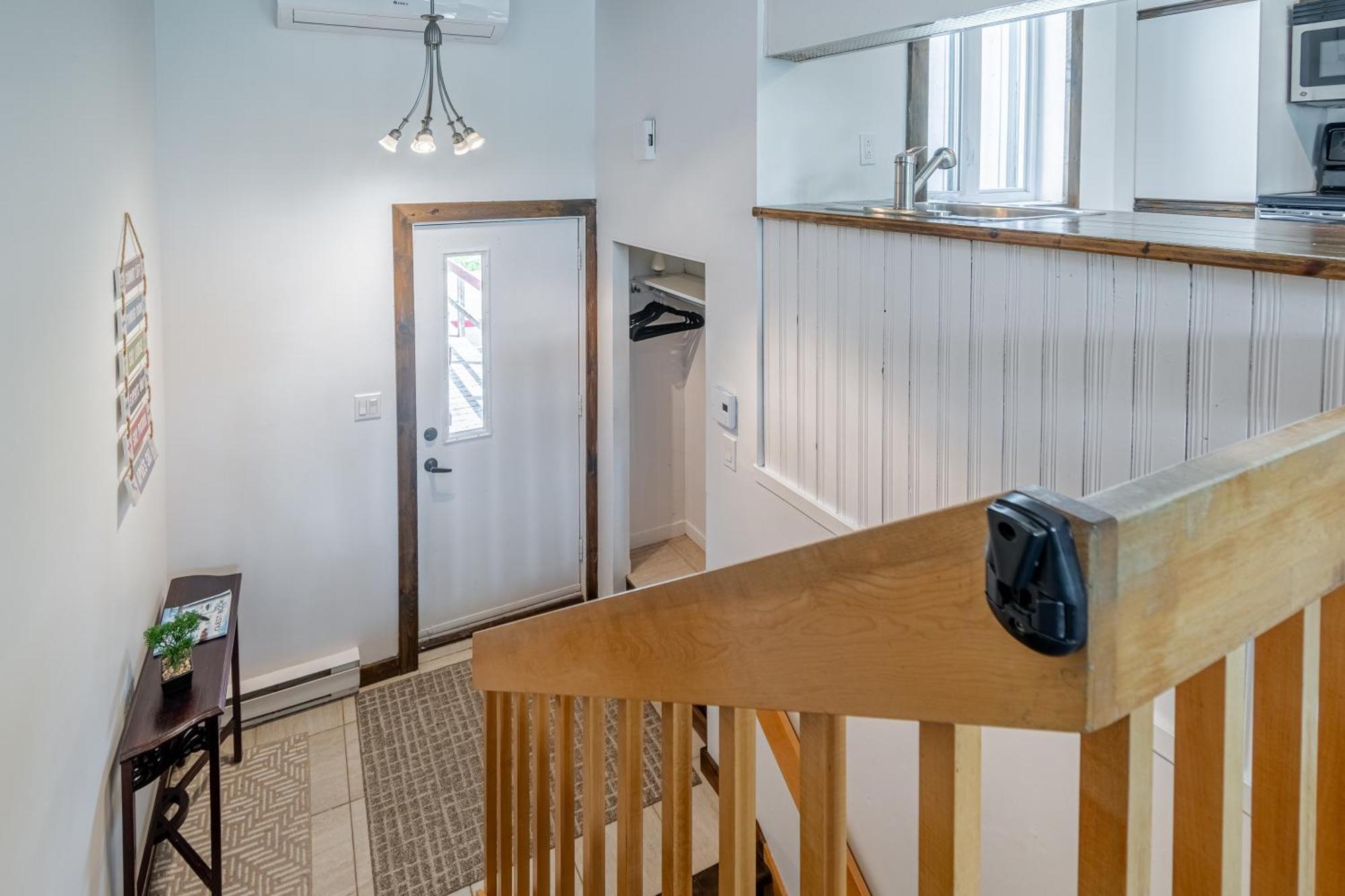 Superbe Condo Face Aux Pentes De Ski Stoneham!!! Exterior foto