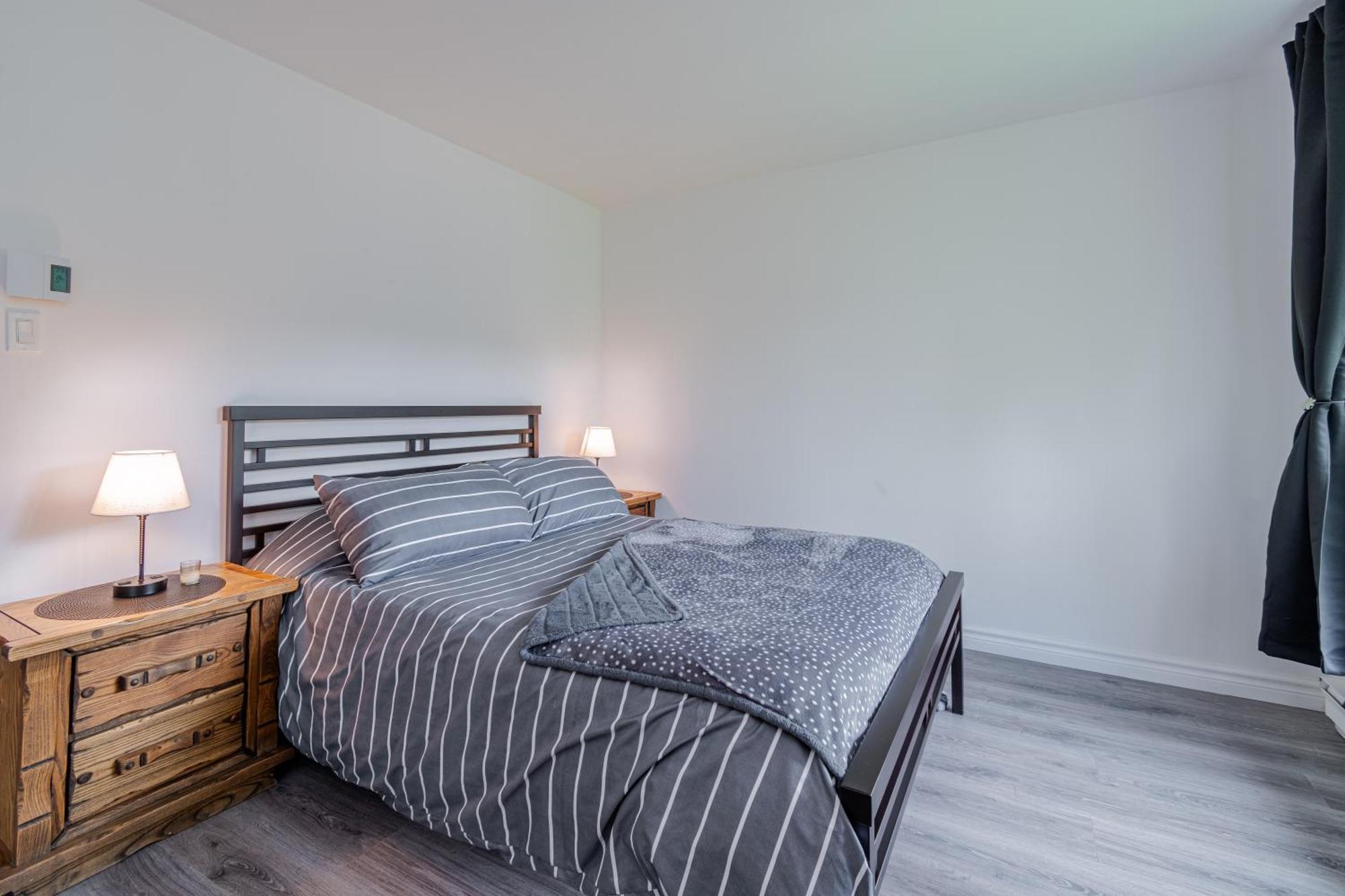 Superbe Condo Face Aux Pentes De Ski Stoneham!!! Exterior foto